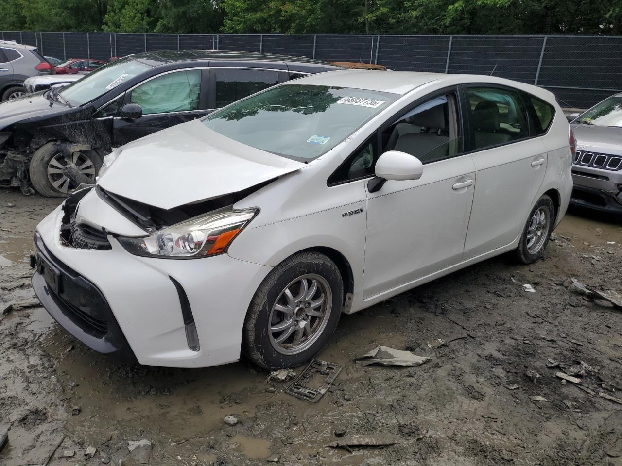 TOYOTA PRIUS V 2016