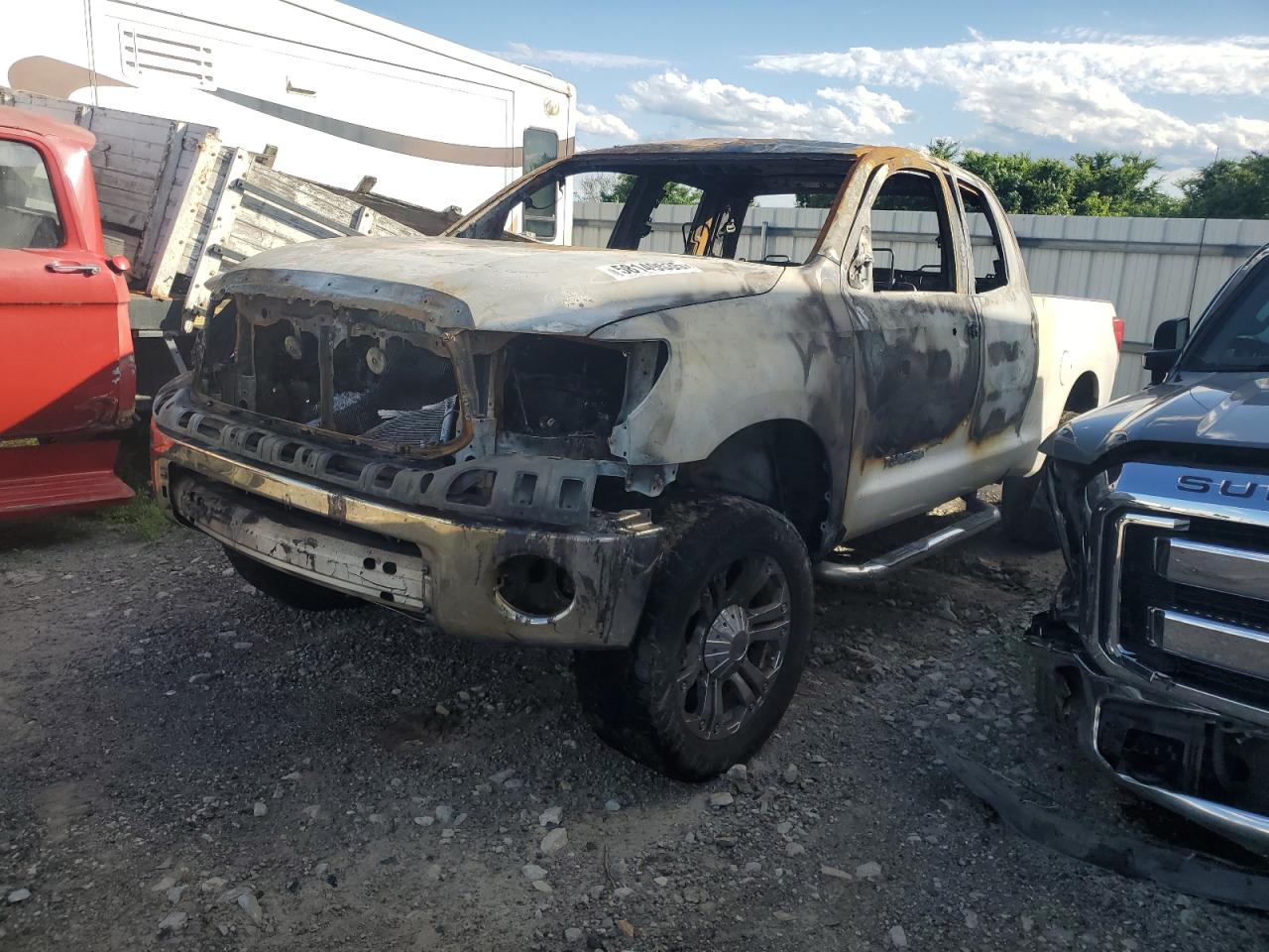 TOYOTA TUNDRA DOU 2012