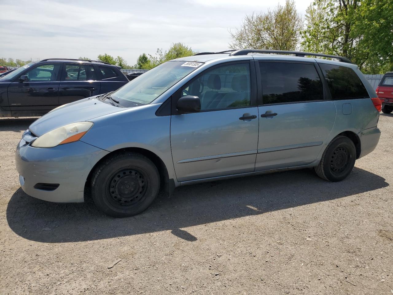 TOYOTA SIENNA CE 2010