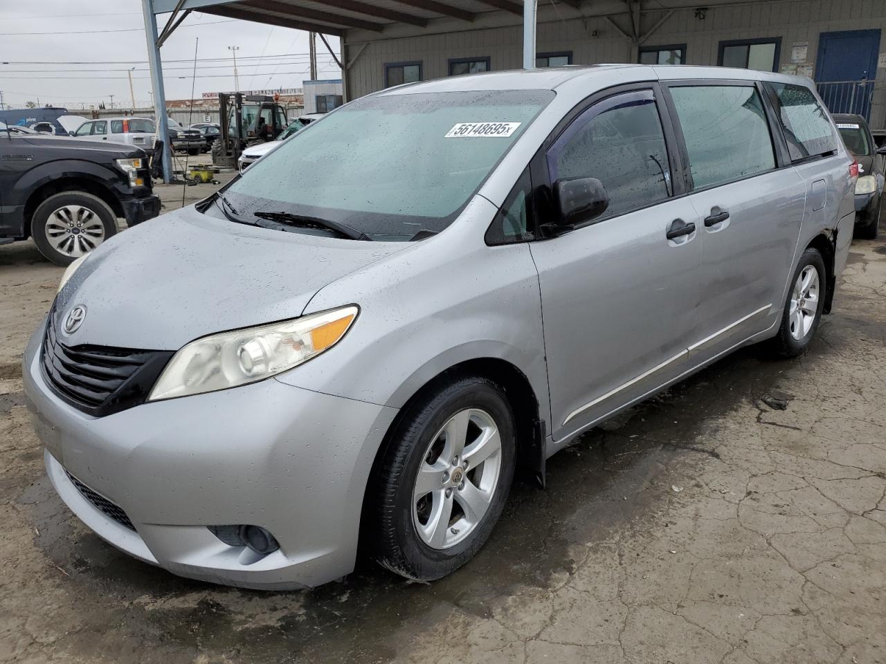 TOYOTA SIENNA 2012
