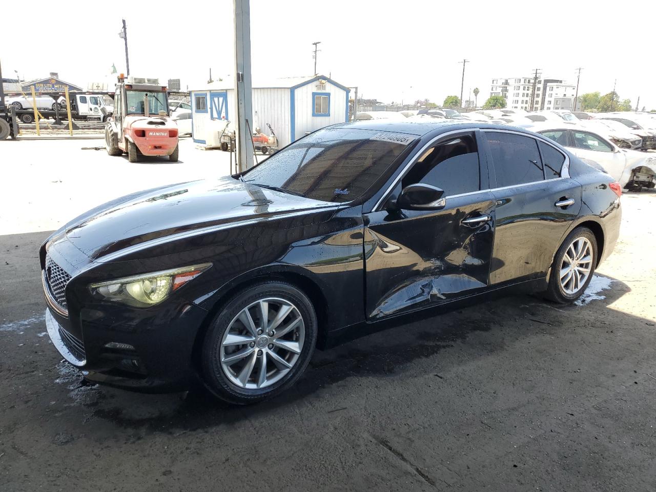 INFINITI Q50 BASE 2015