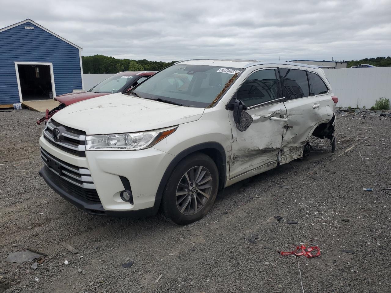 TOYOTA HIGHLANDER 2018