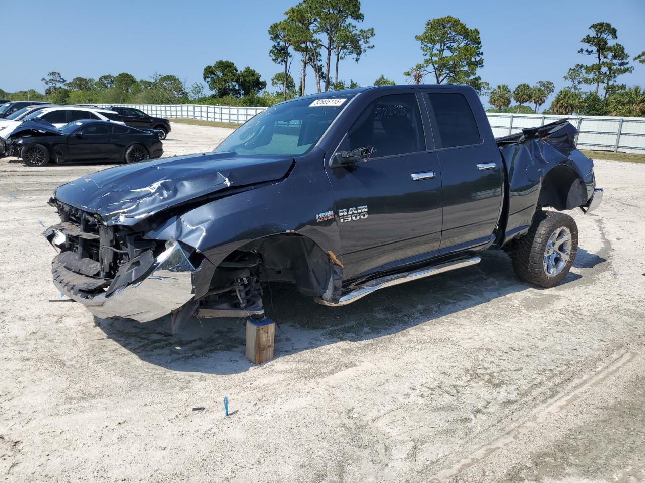 RAM 1500 SLT 2018
