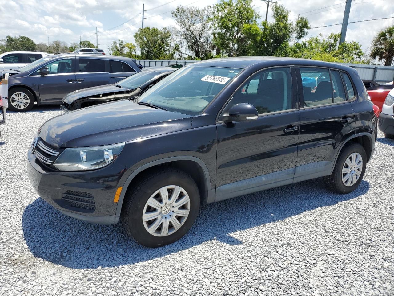 VOLKSWAGEN TIGUAN S 2014
