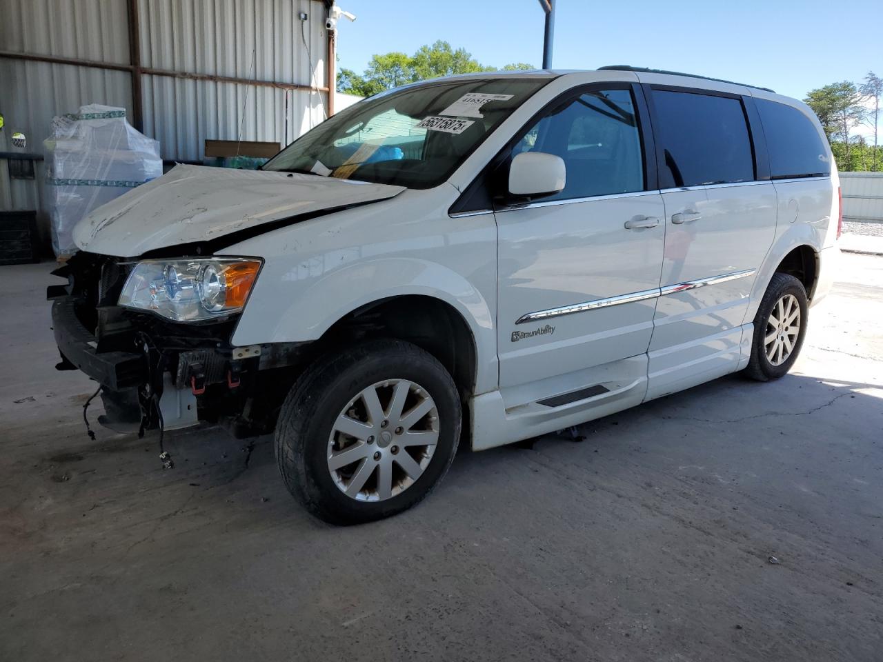 CHRYSLER TOWN & COUNTRY 2015