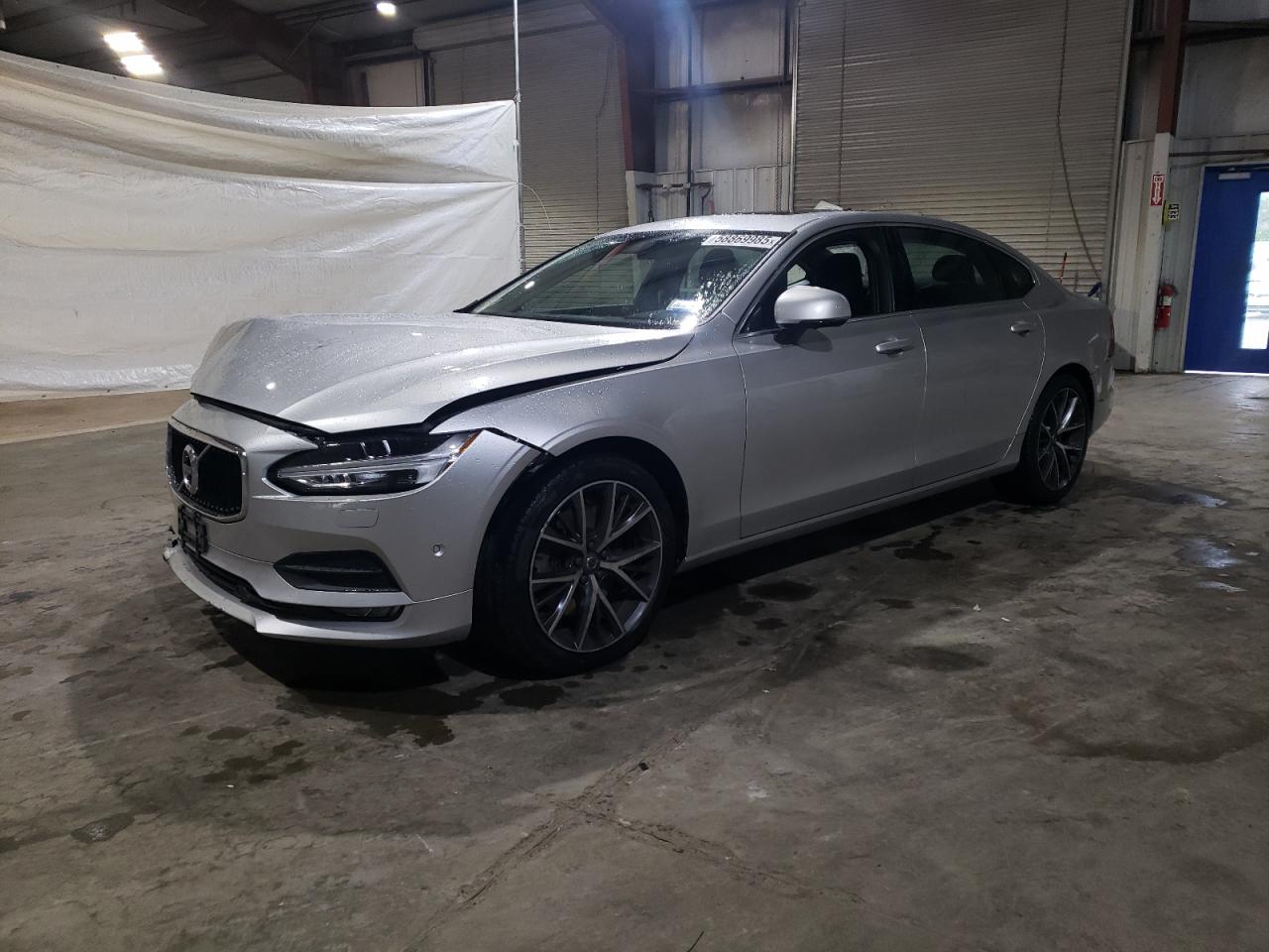VOLVO S90 T6 MOM 2018