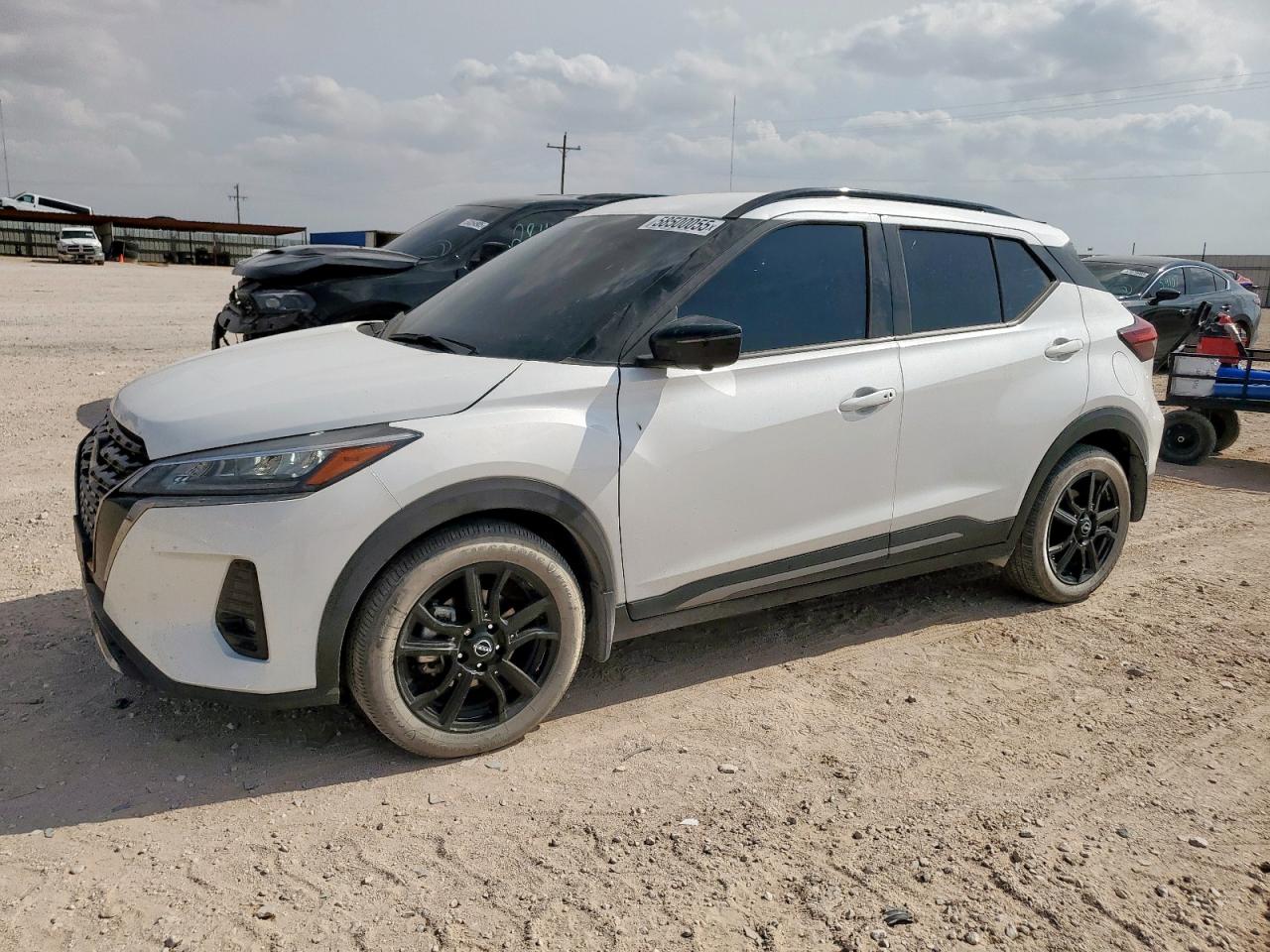 NISSAN KICKS SR 2023