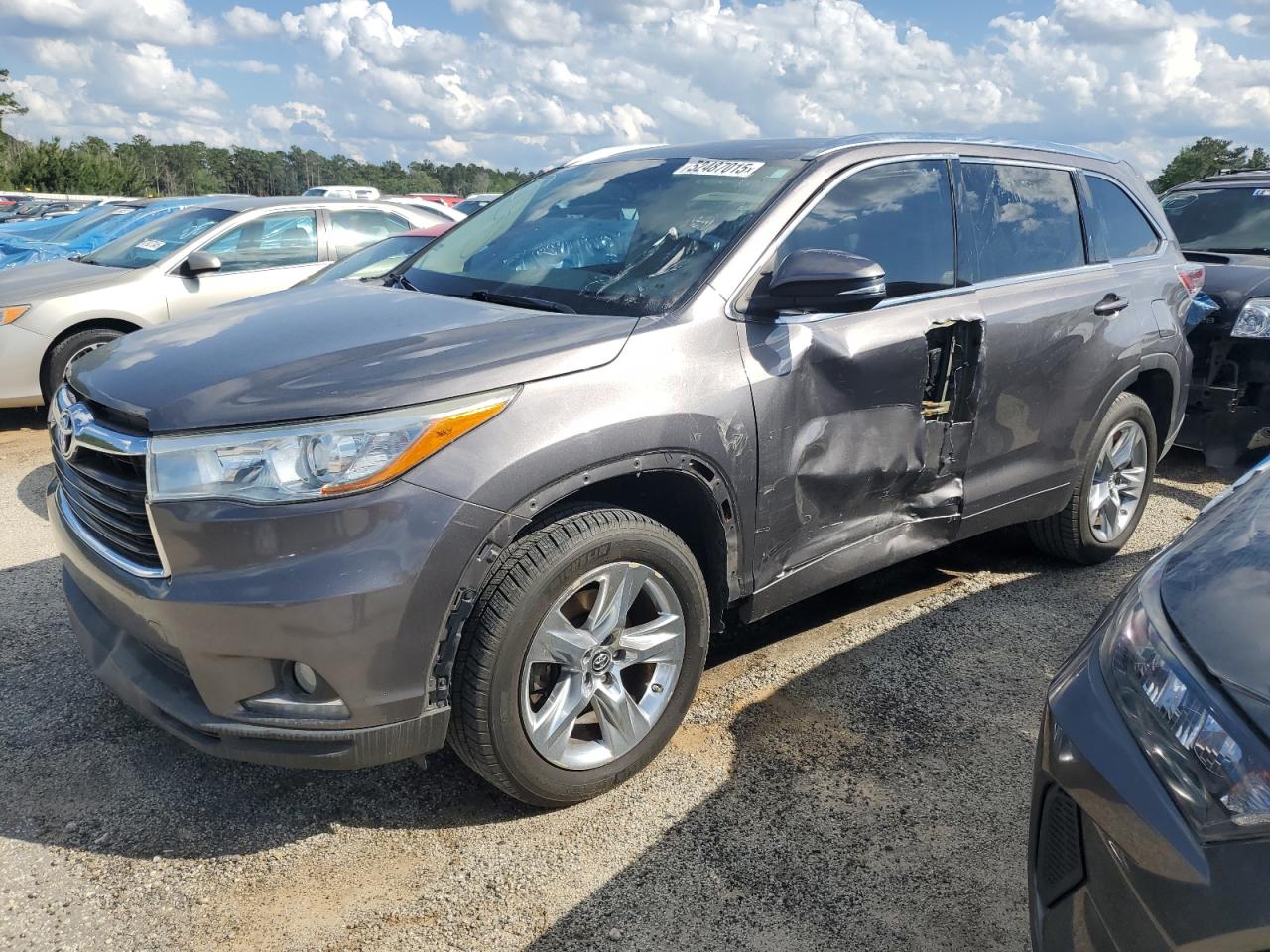 TOYOTA HIGHLANDER 2016