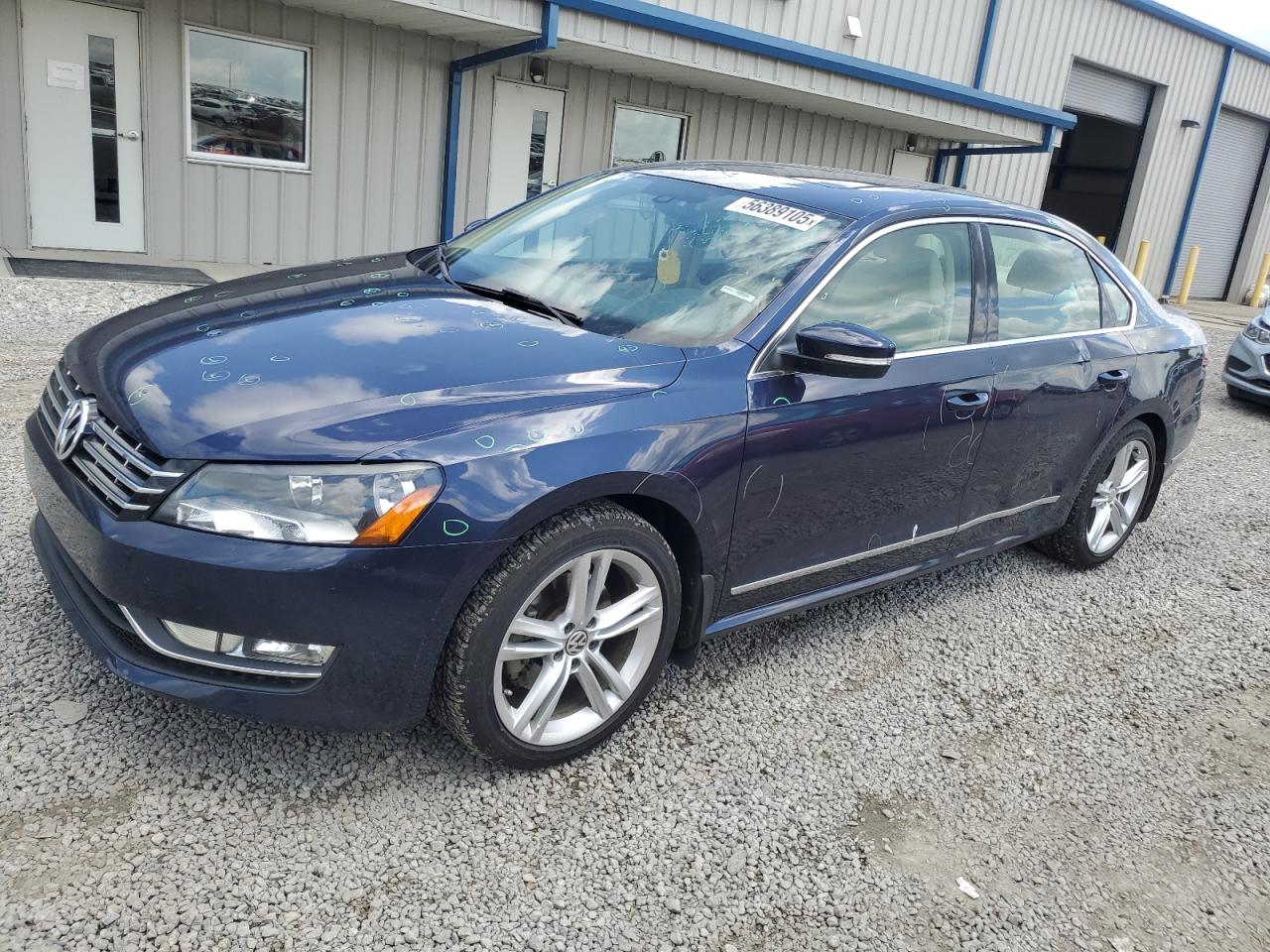 VOLKSWAGEN PASSAT SEL 2015
