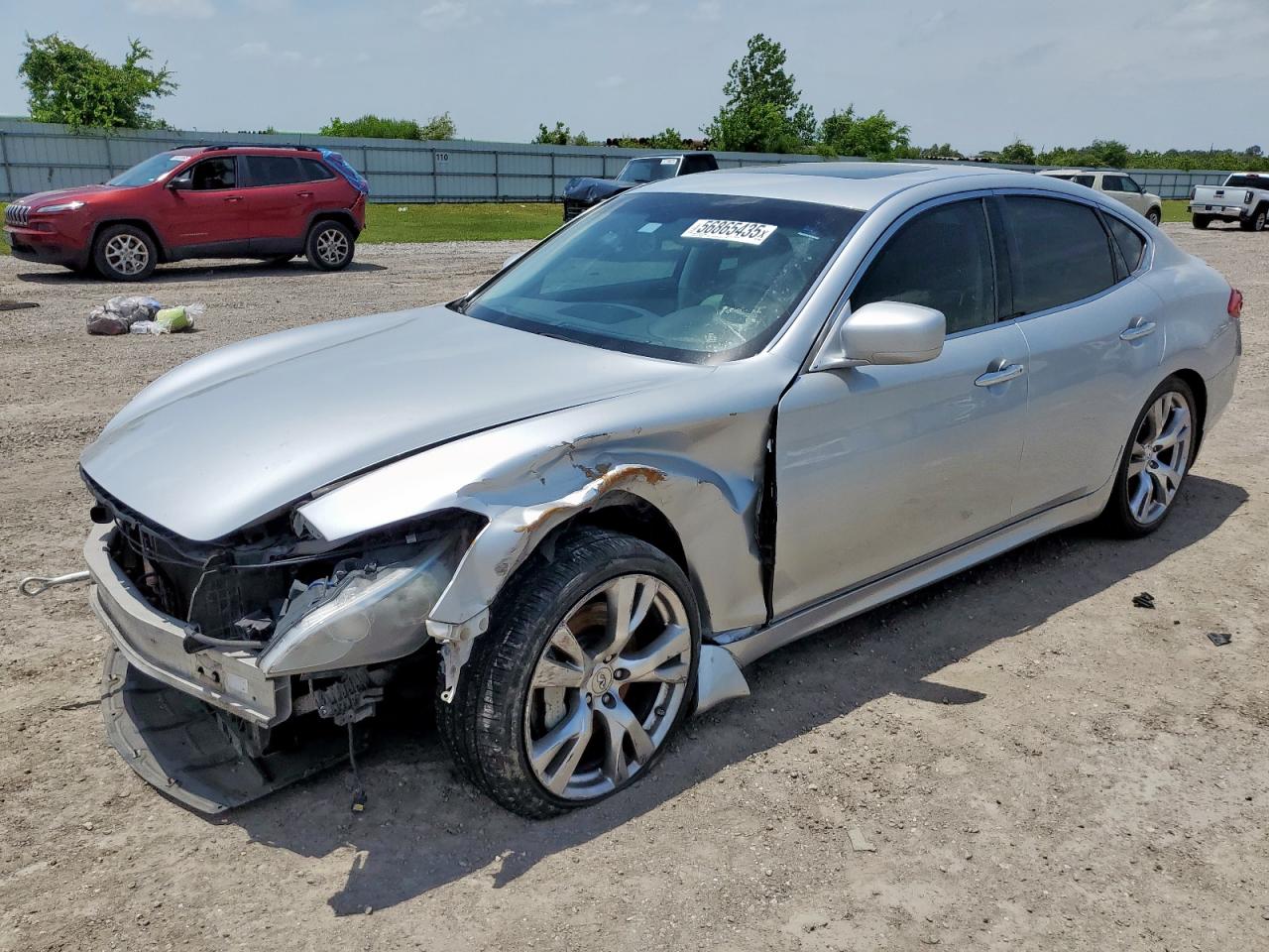 INFINITI M37 2011