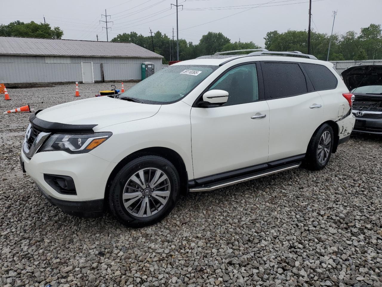 NISSAN PATHFINDER 2017