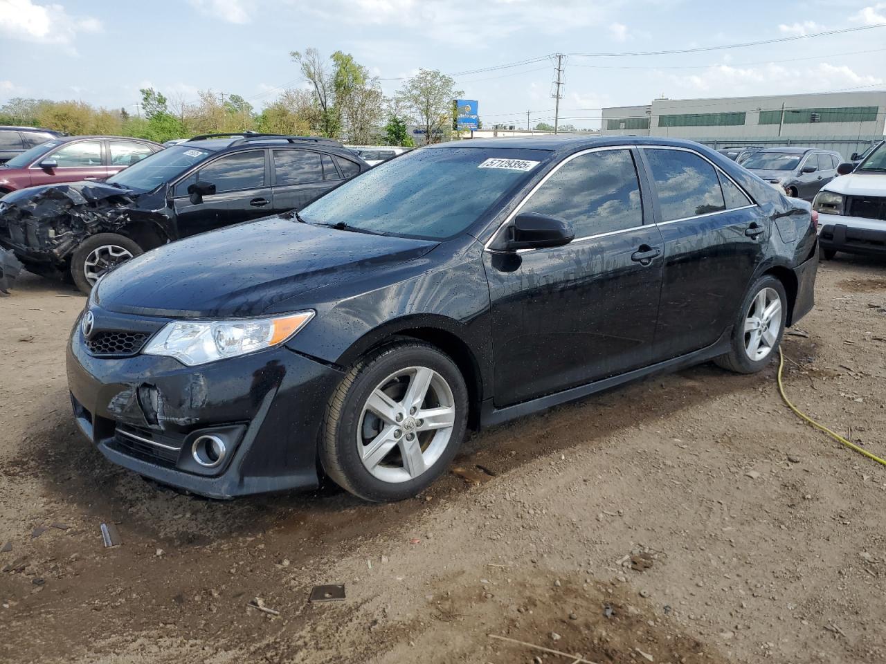 TOYOTA CAMRY 2012