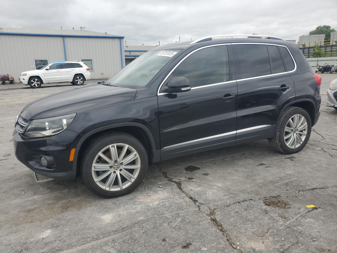 VOLKSWAGEN TIGUAN S 2013