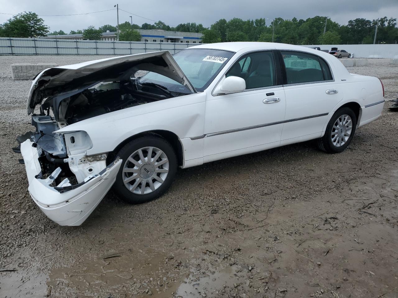 LINCOLN TOWN CAR S 2006