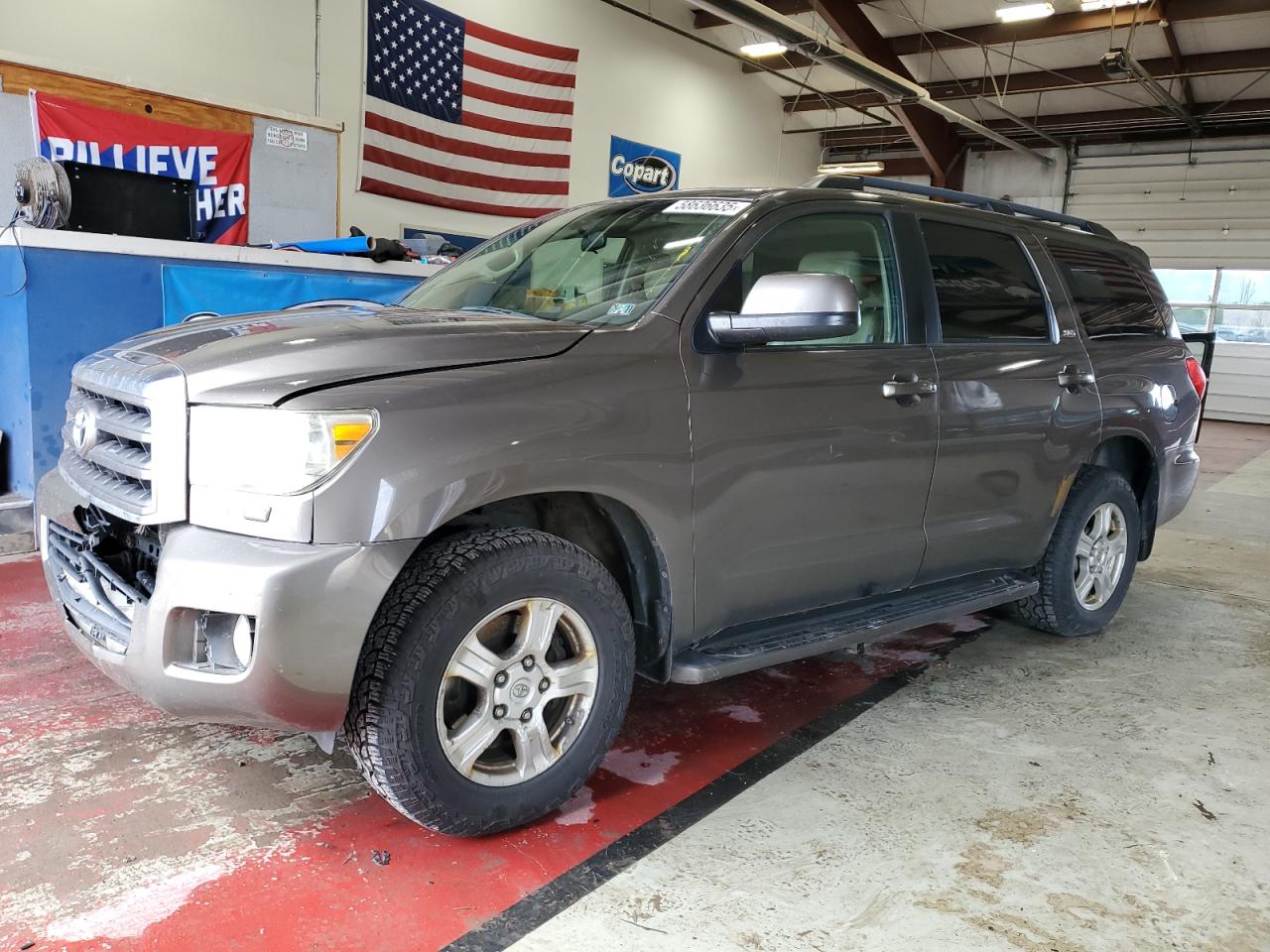 TOYOTA SEQUOIA SR 2010