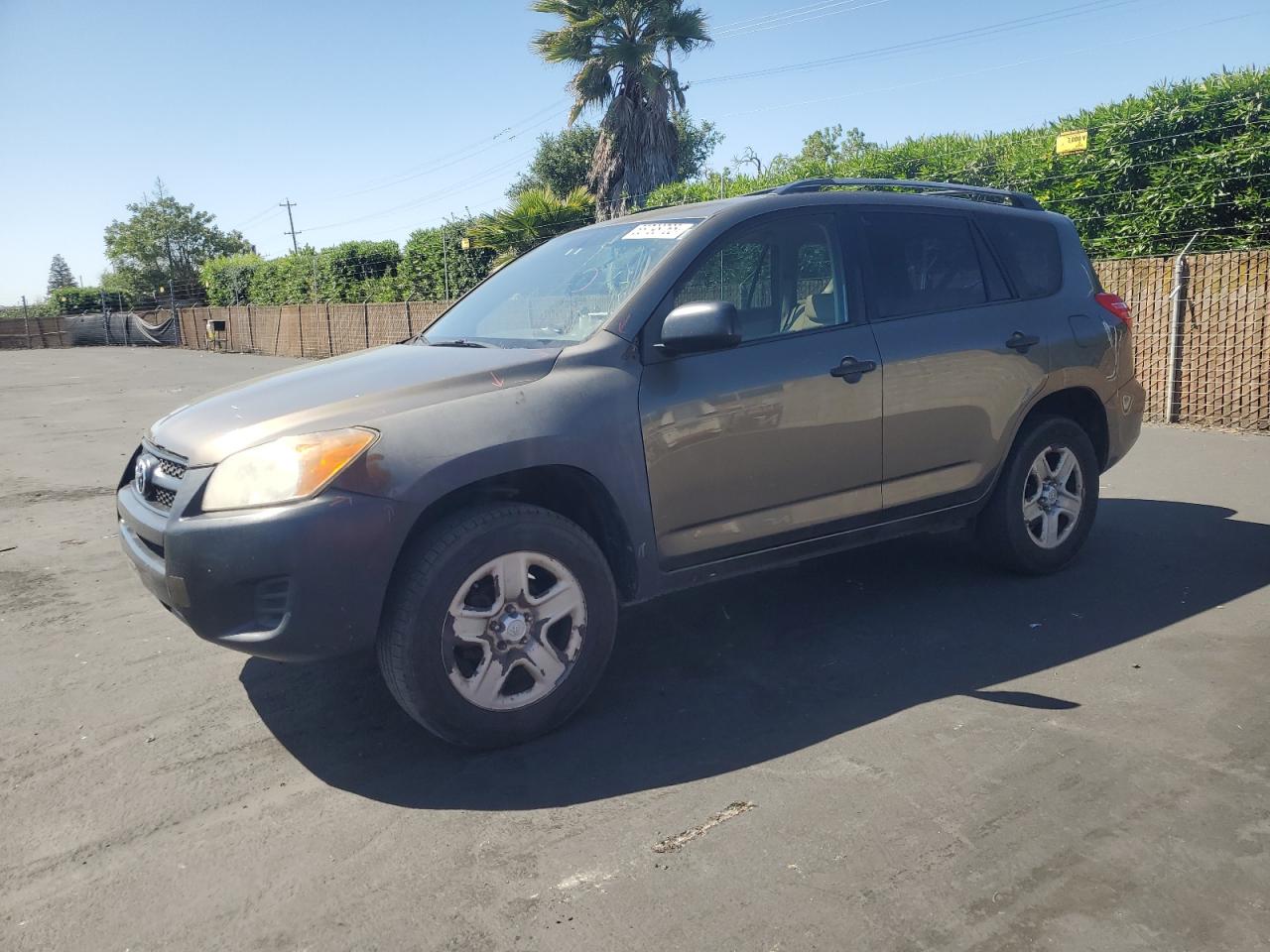 TOYOTA RAV4 2010