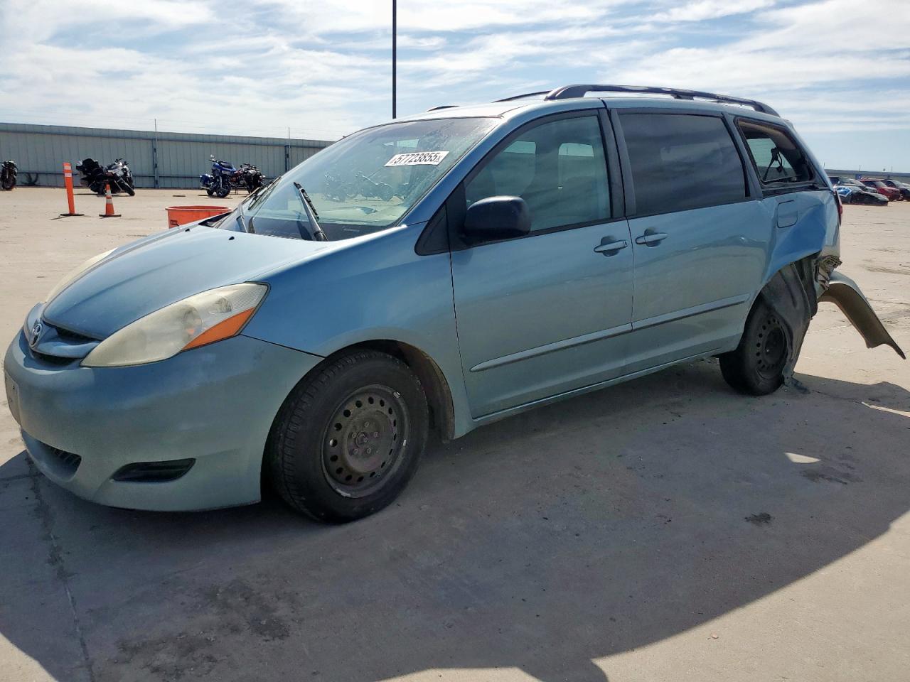 TOYOTA SIENNA CE 2009