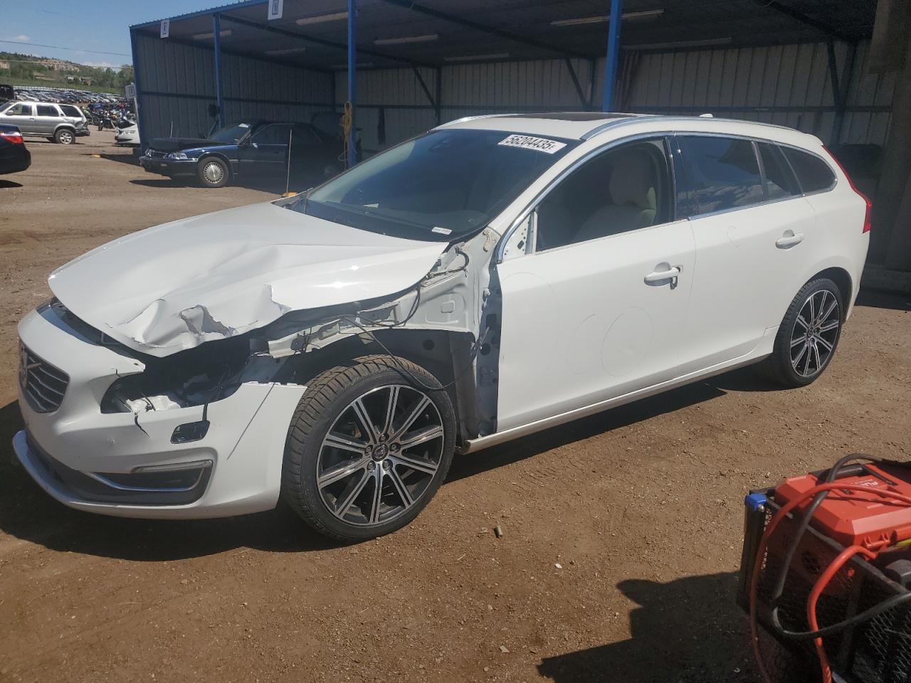 VOLVO V60 PLATIN 2015