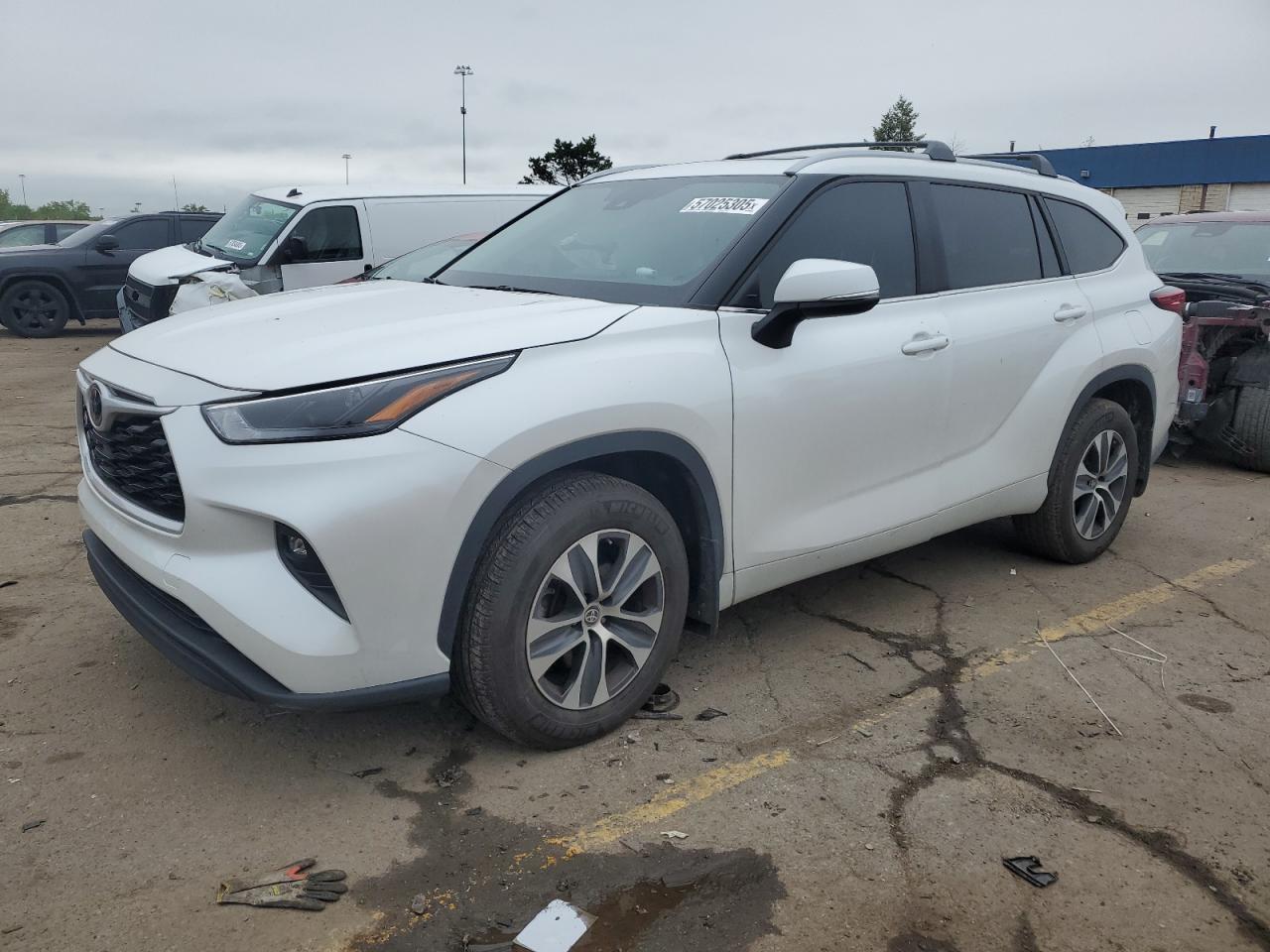 TOYOTA HIGHLANDER 2023