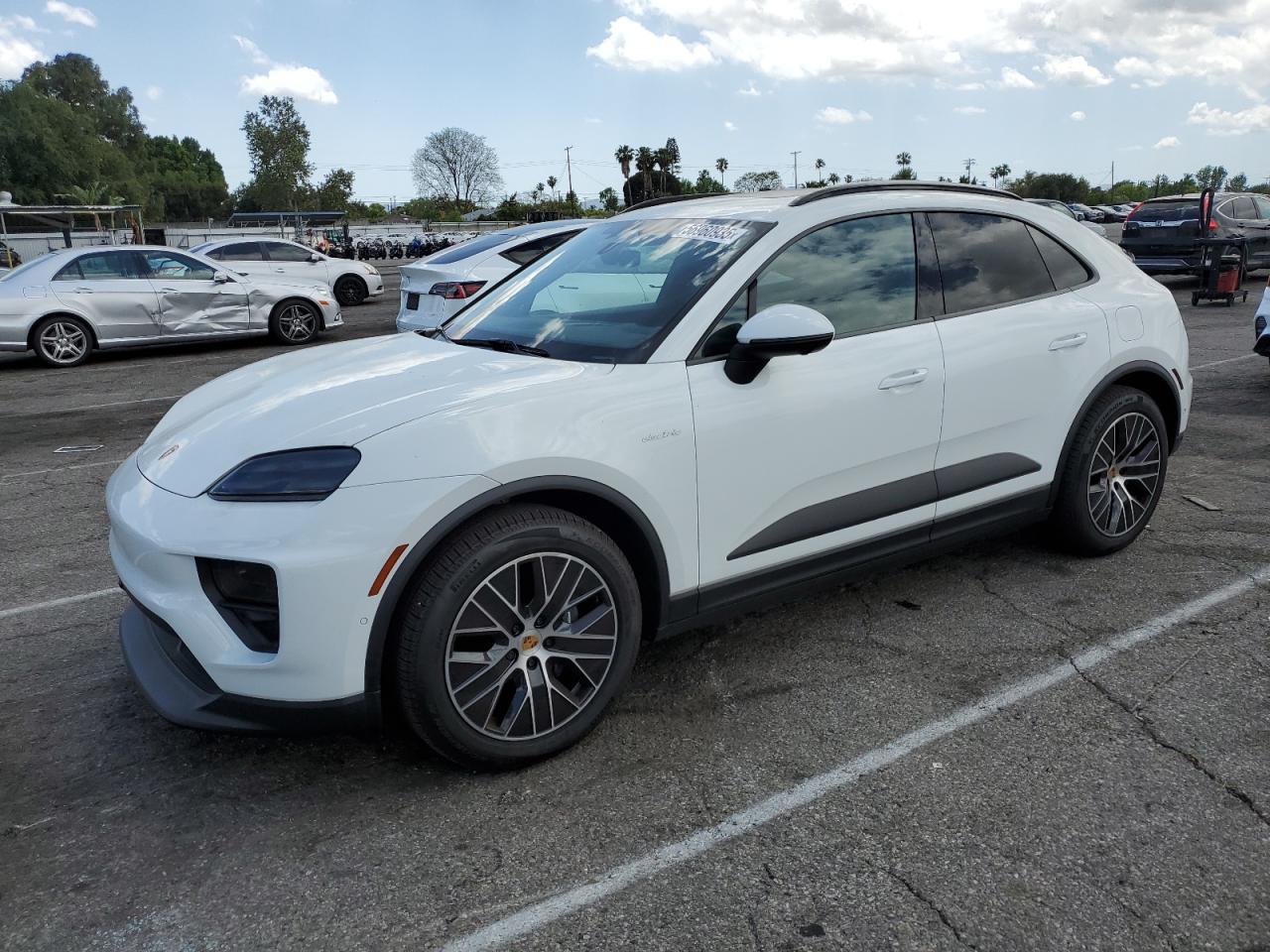 PORSCHE MACAN 2025