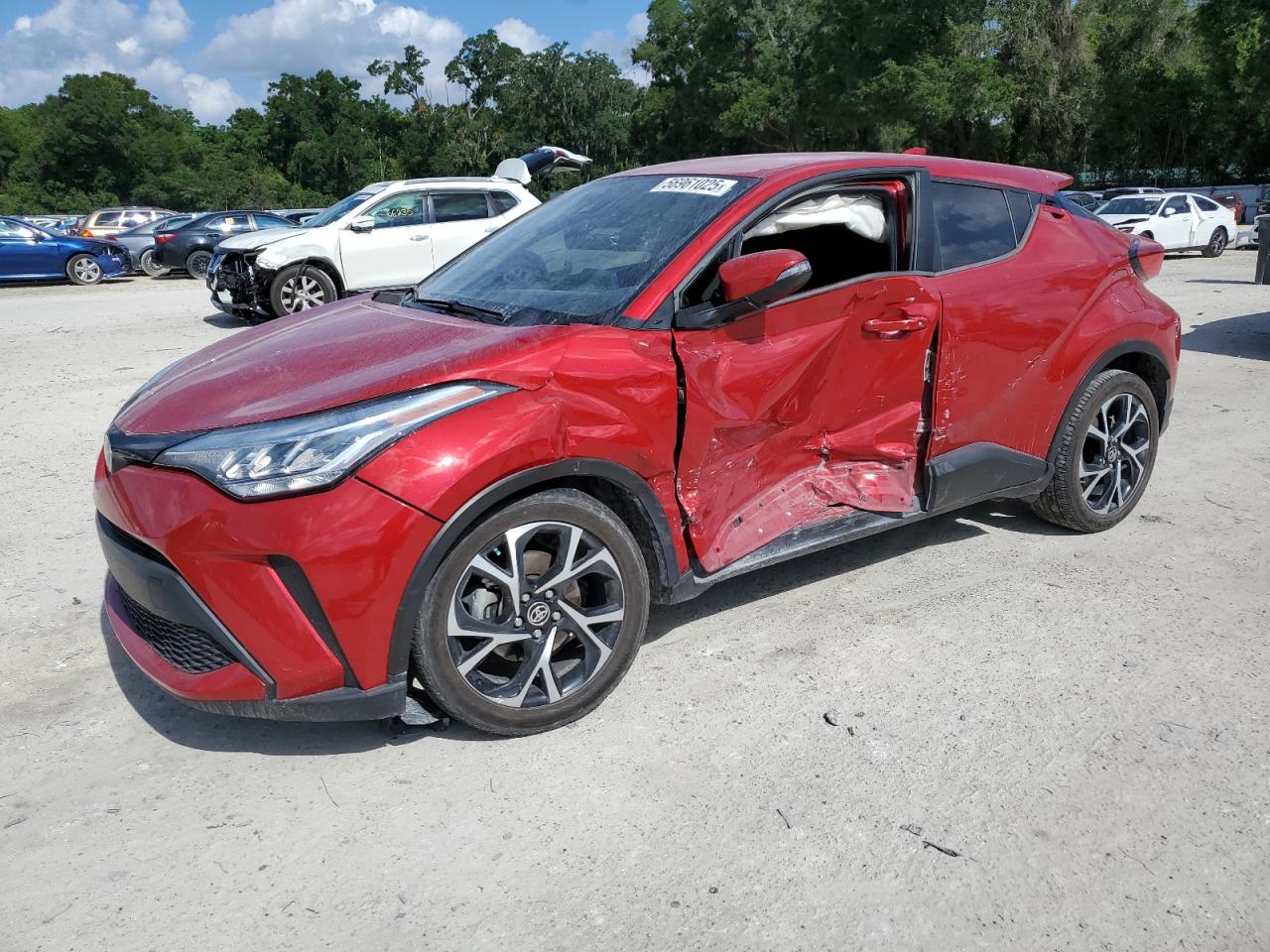 TOYOTA C-HR XLE 2021