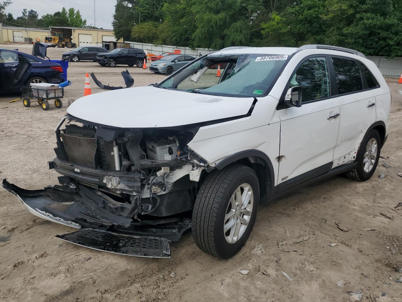 KIA SORENTO LX 2015