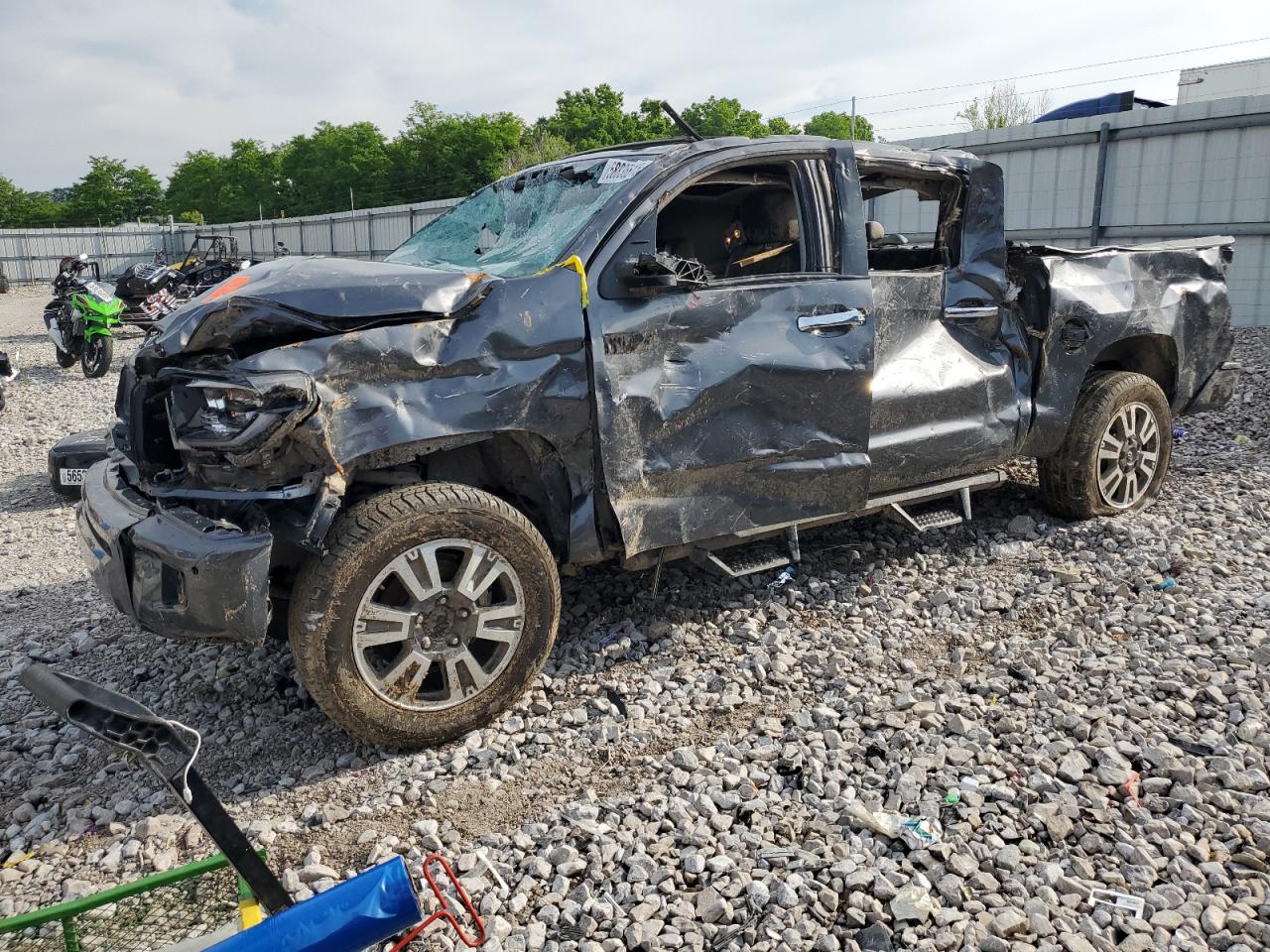 TOYOTA TUNDRA CRE 2019