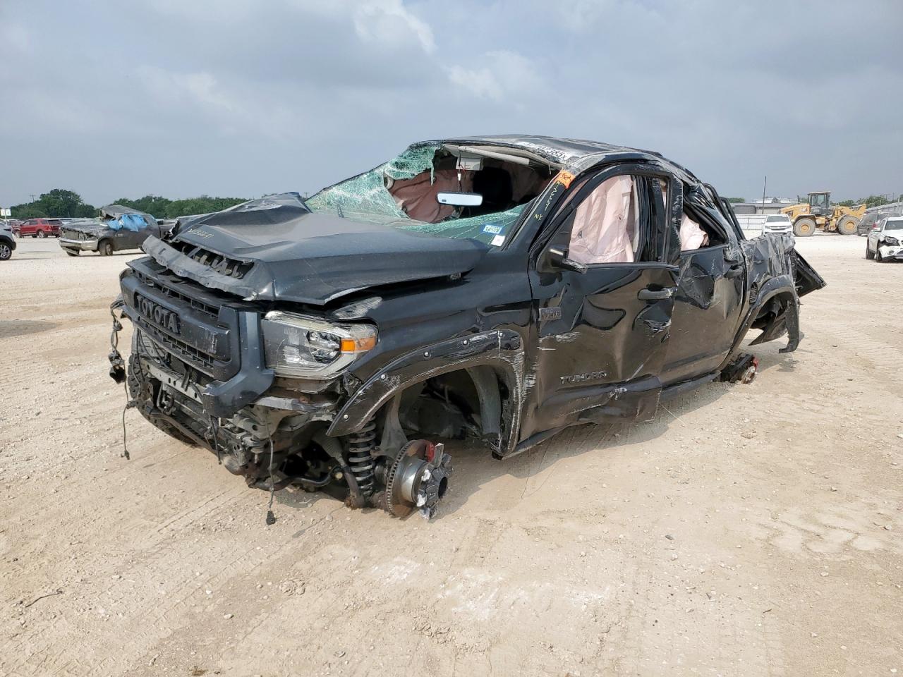 TOYOTA TUNDRA CRE 2015