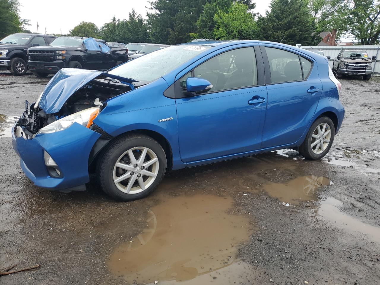 TOYOTA PRIUS C 2014