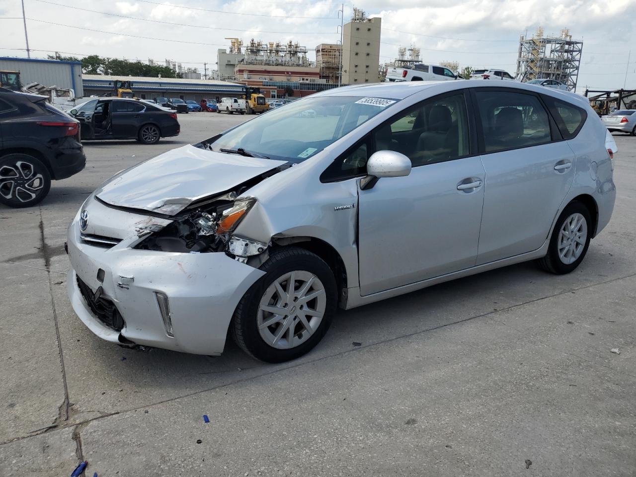 TOYOTA PRIUS V 2012