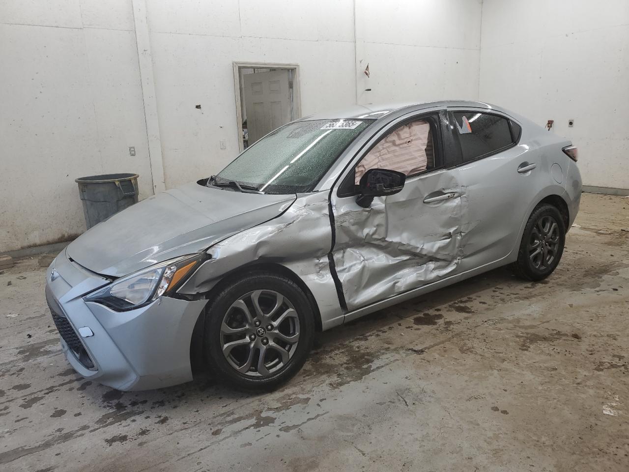 TOYOTA YARIS L 2019