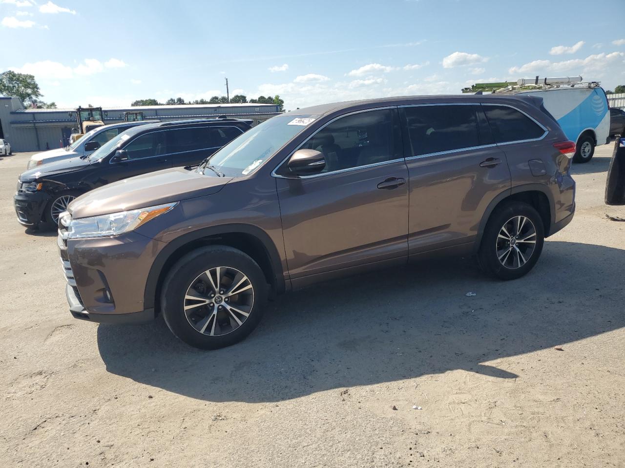 TOYOTA HIGHLANDER 2017