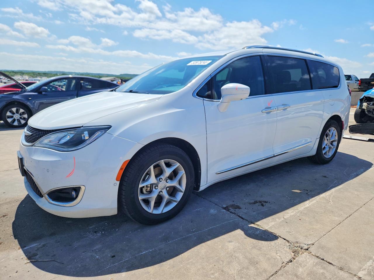 CHRYSLER PACIFICA 2019