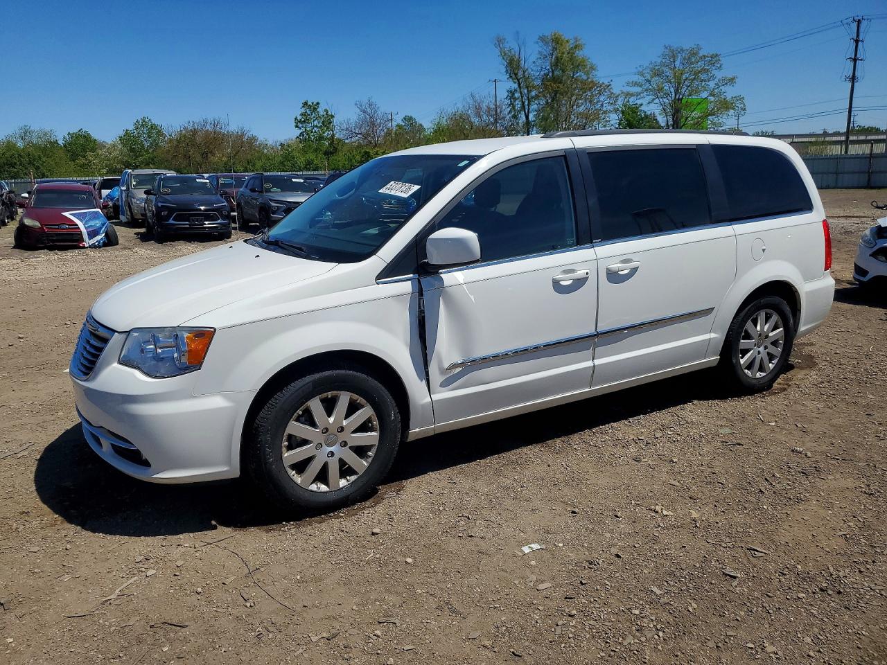 CHRYSLER TOWN & COUNTRY 2013