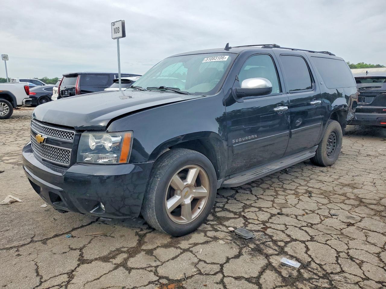 CHEVROLET SUBURBAN 2013