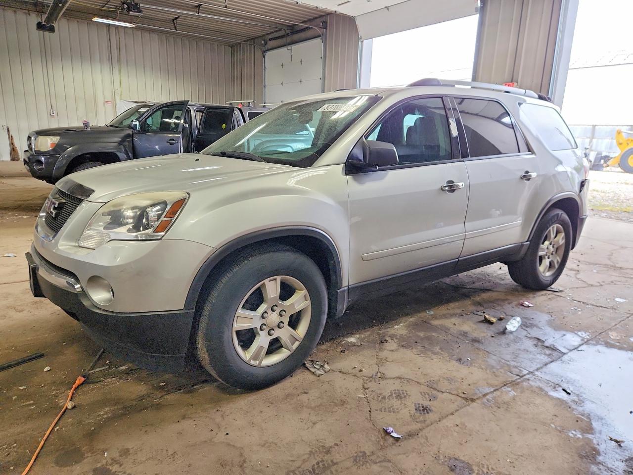 GMC ACADIA 2011
