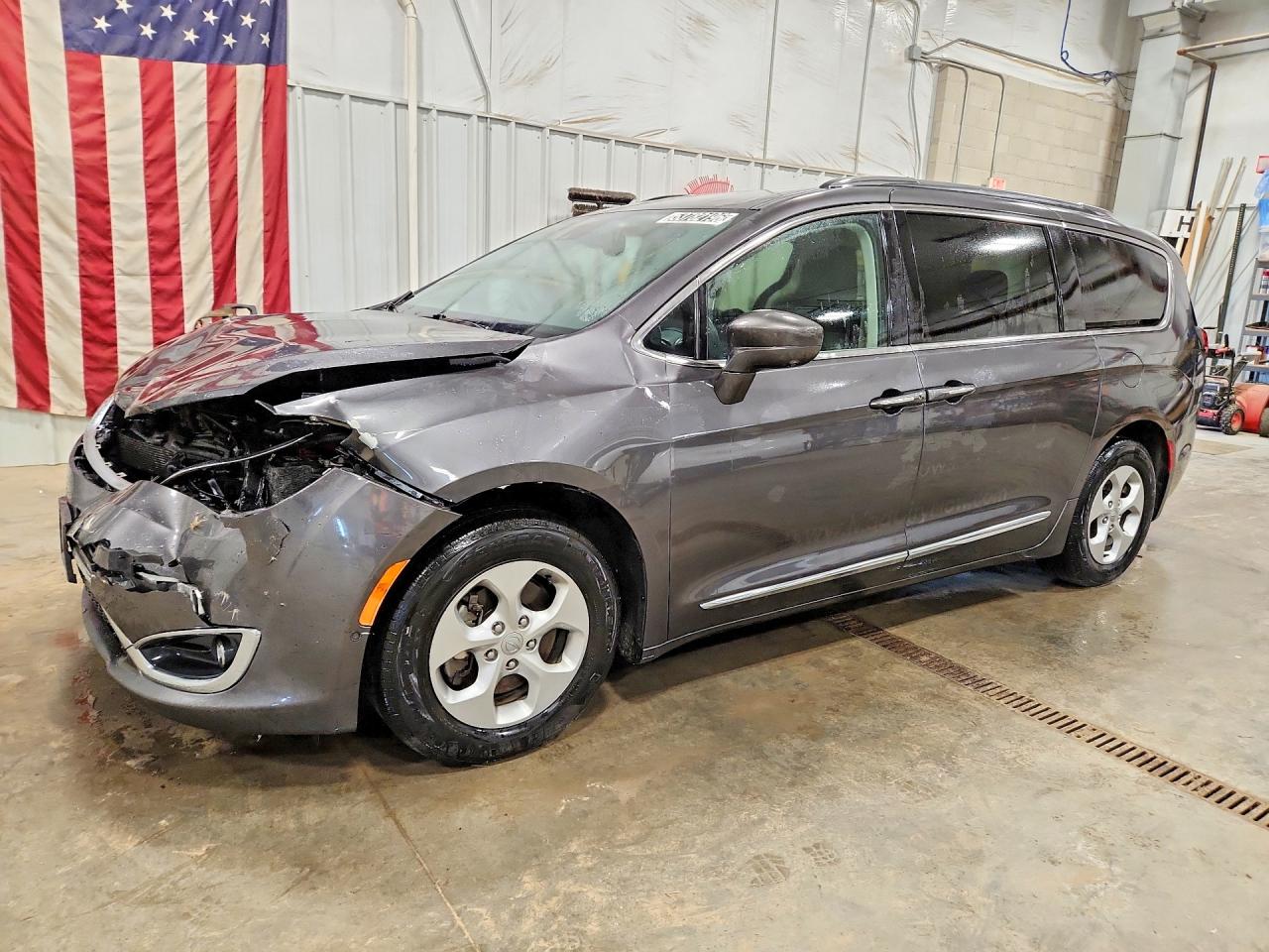 CHRYSLER PACIFICA 2017