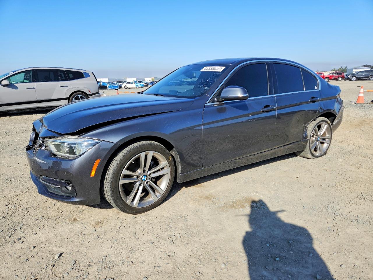 BMW 330 2018