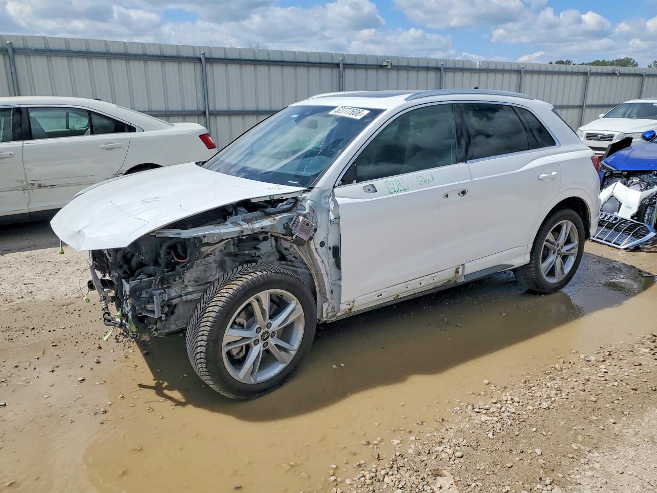 AUDI Q3 2021