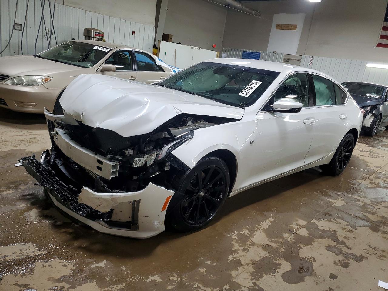 CADILLAC CT5 2023