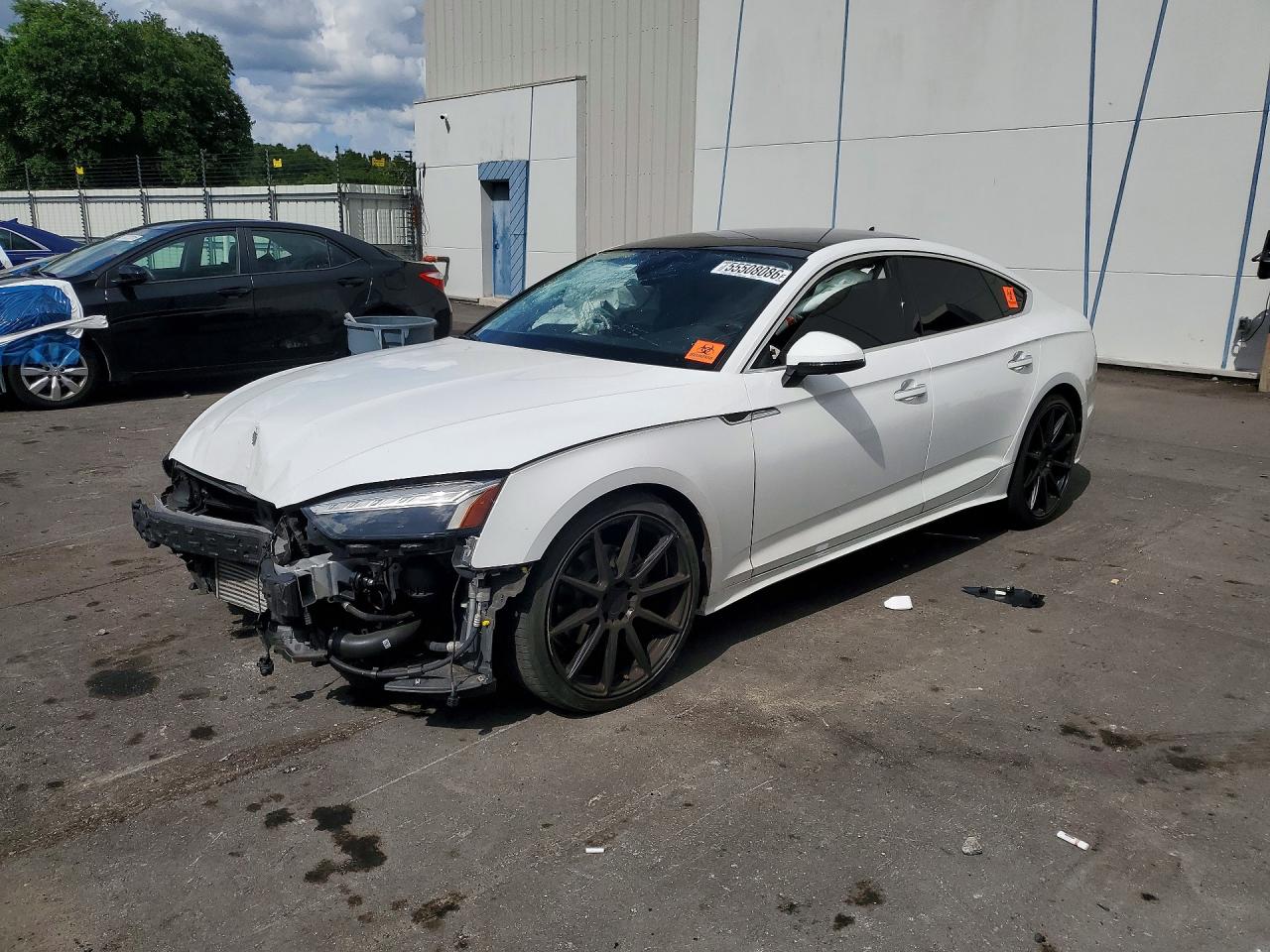 AUDI A5 2022