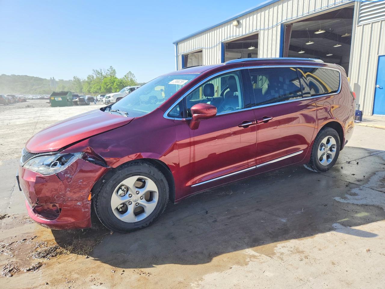 CHRYSLER PACIFICA 2017