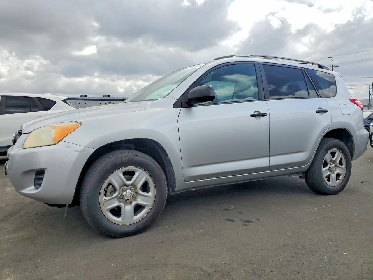 TOYOTA RAV4 2012