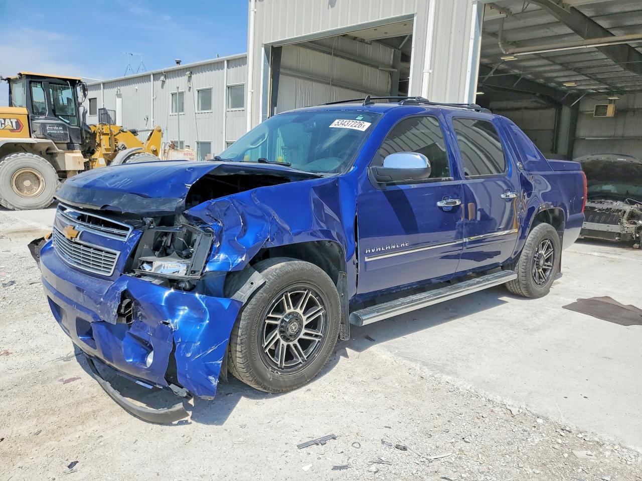 CHEVROLET AVALANCHE 2013