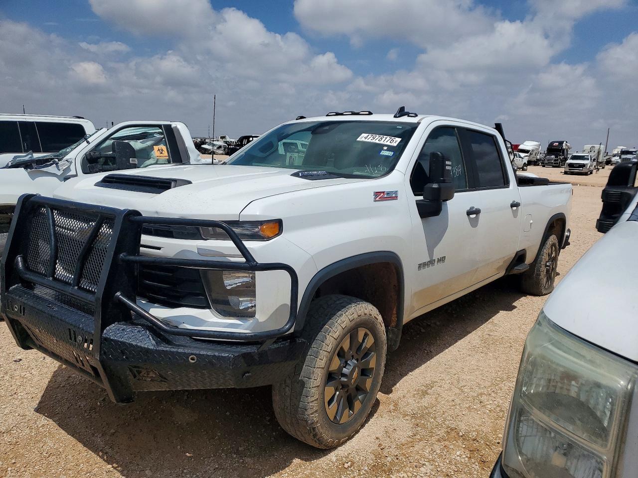 CHEVROLET SILVERADO 2024