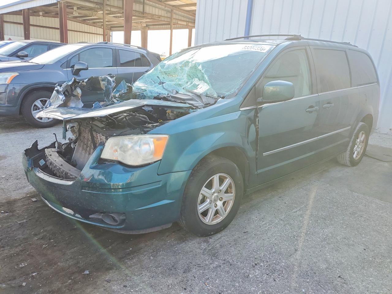 CHRYSLER TOWN & COUNTRY 2009