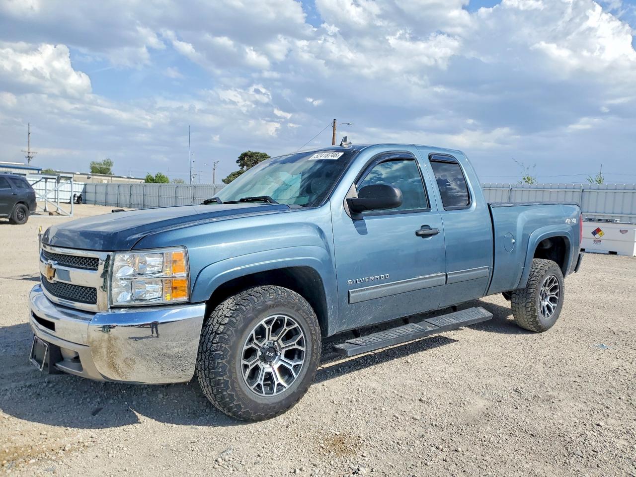 CHEVROLET SILVERADO 2013