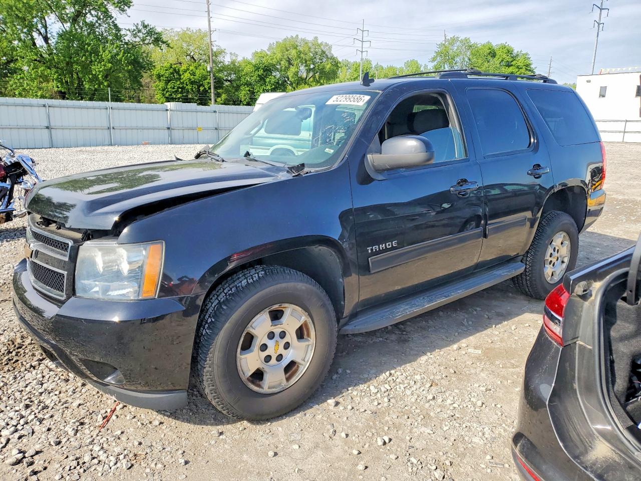 CHEVROLET TAHOE 2011