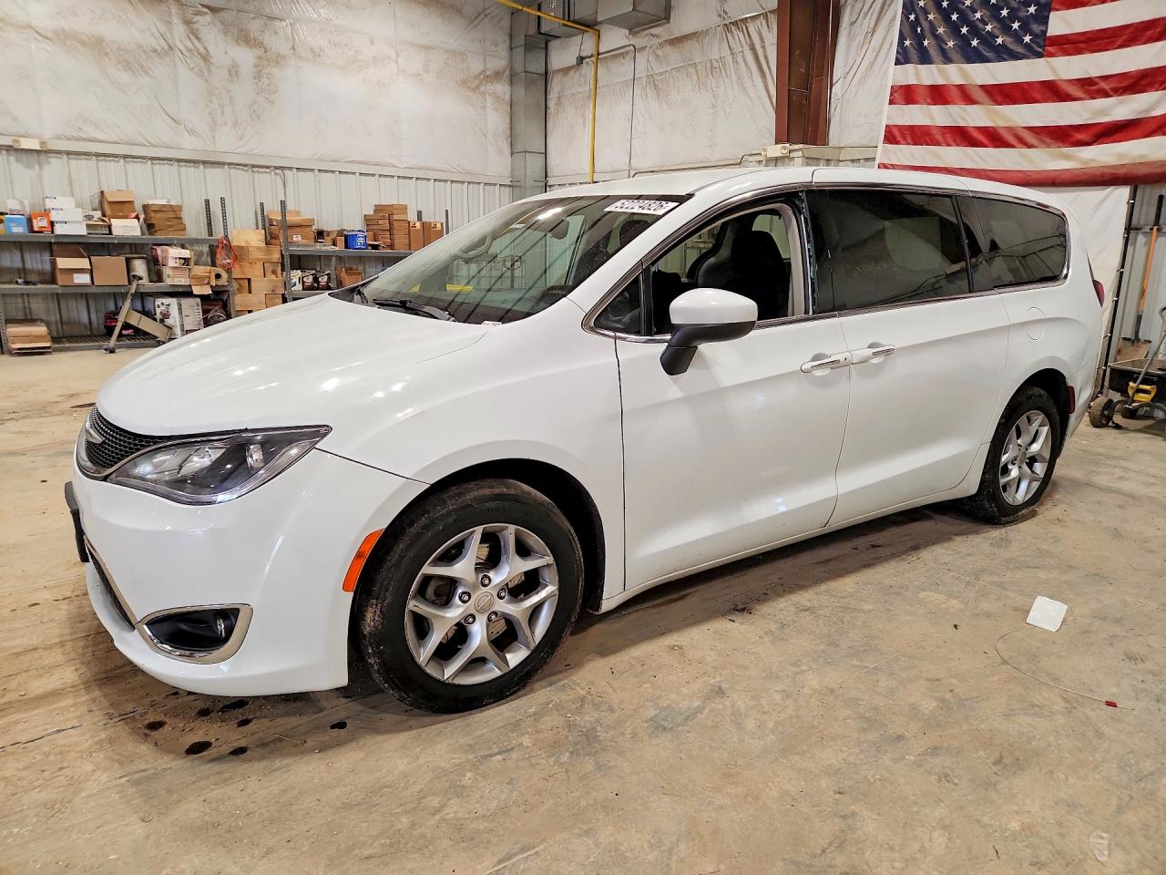CHRYSLER PACIFICA 2017