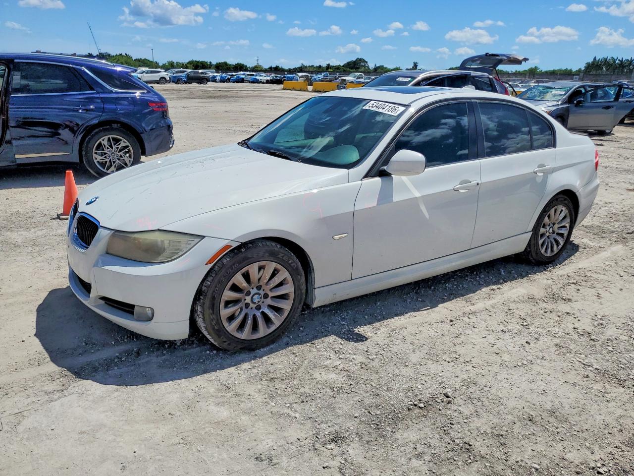 BMW 328 2011